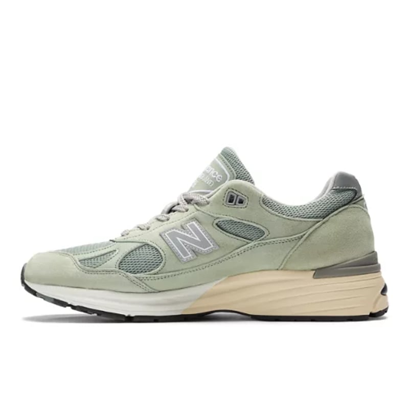 New Balance 991v2 Made in UK sneakerit "Sea Grass & Silver" | Miehet & Naiset | Sportstyle | 01 | SPORTSHOWROOM