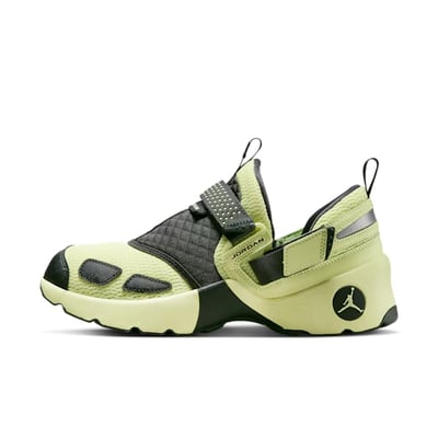 Jordan Trunner LX HQ2164-302