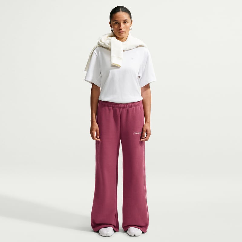Nike Studio Fleece Medium Weight Mid-Rise Wide Bukse "Graphic Pack" | Dame | | 00 | SPORTSHOWROOM