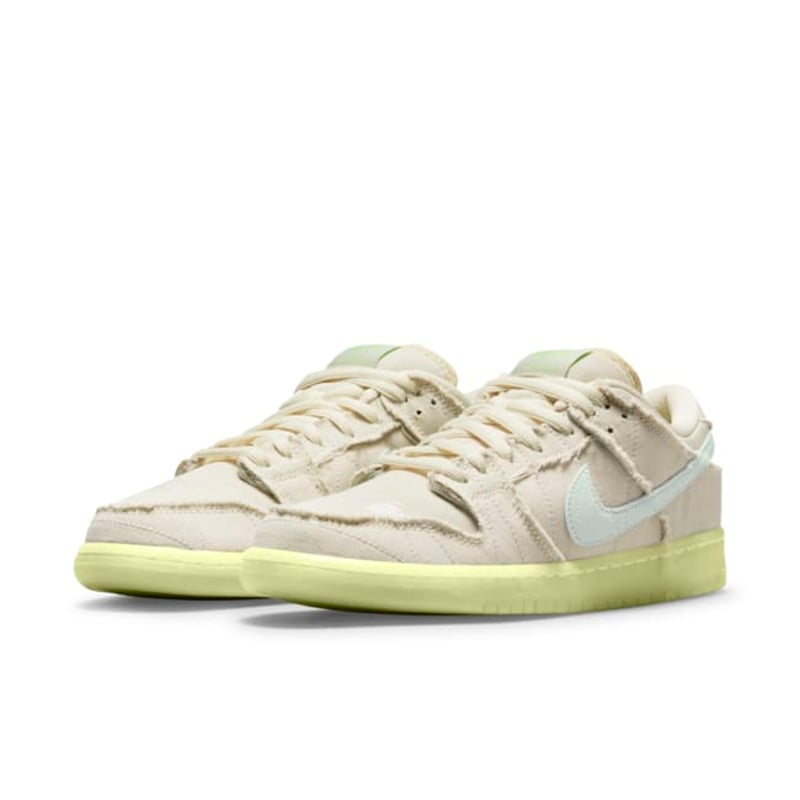 Nike SB Dunk Low DM0774-111 05