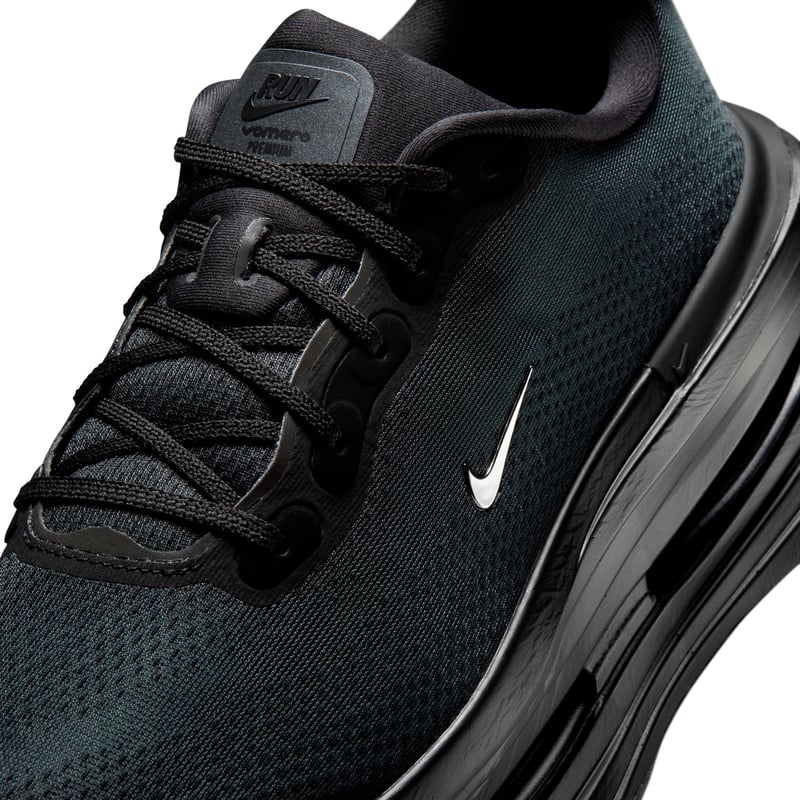 Nike Vomero Premium IQ0627-001 07