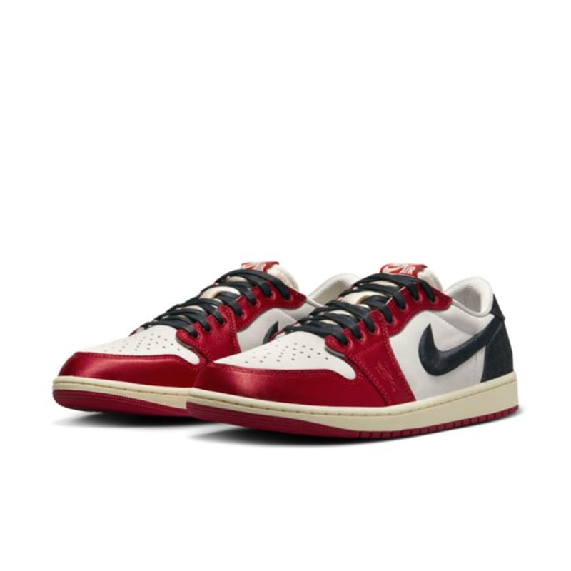 Jordan 1 Low OG x Trophy Room FN0432-100 04