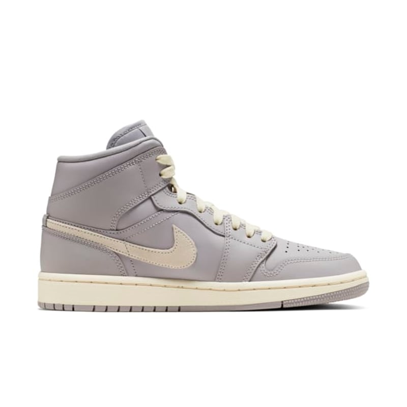 Jordan 1 Mid CD7240-002 03