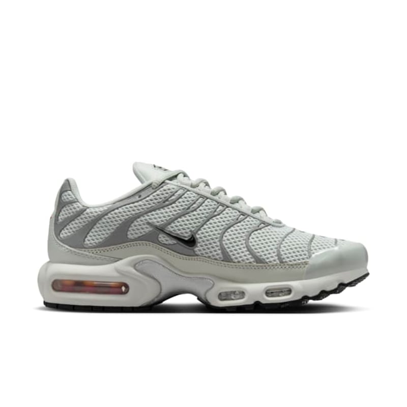 Nike Air Max Plus FV8480-002 04