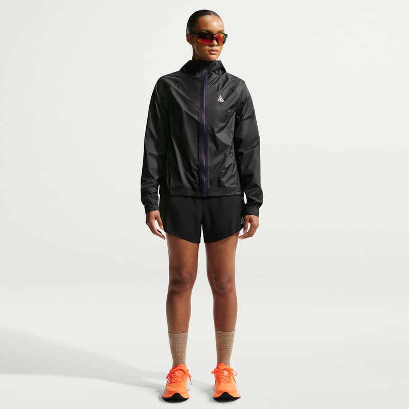 Nike ACG Trailwind Storm-FIT ADV Takki "Black" | Naiset | Outdoor | 04 | SPORTSHOWROOM