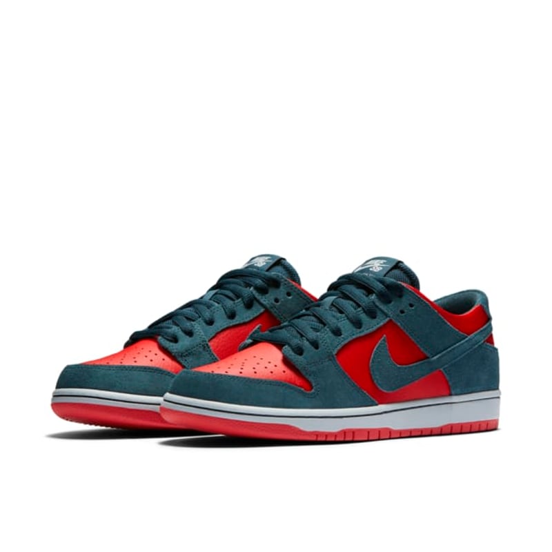 Nike SB Zoom Dunk Low Pro 854866-336 05