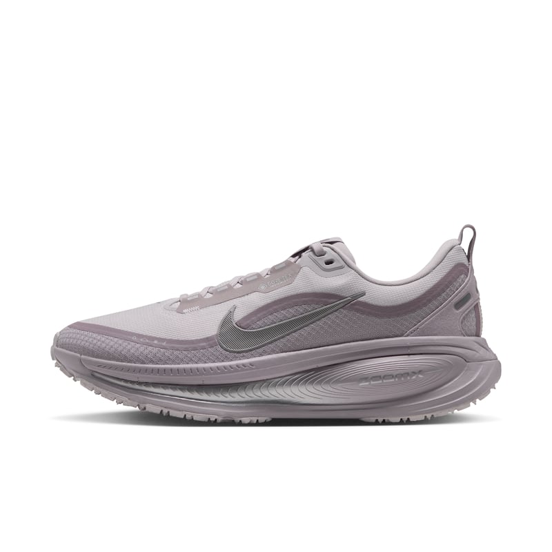 Nike Vomero 18 GORE-TEX hardloopschoenen "Vast Grey & Silver Lilac" | Dames | Hardlopen | 01 | SPORTSHOWROOM