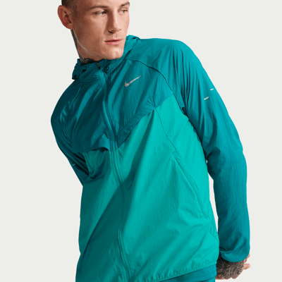 Nike Stride Repel UV Jacke "Bright Spruce & Energy" | Herren | Laufen | 01 | SPORTSHOWROOM