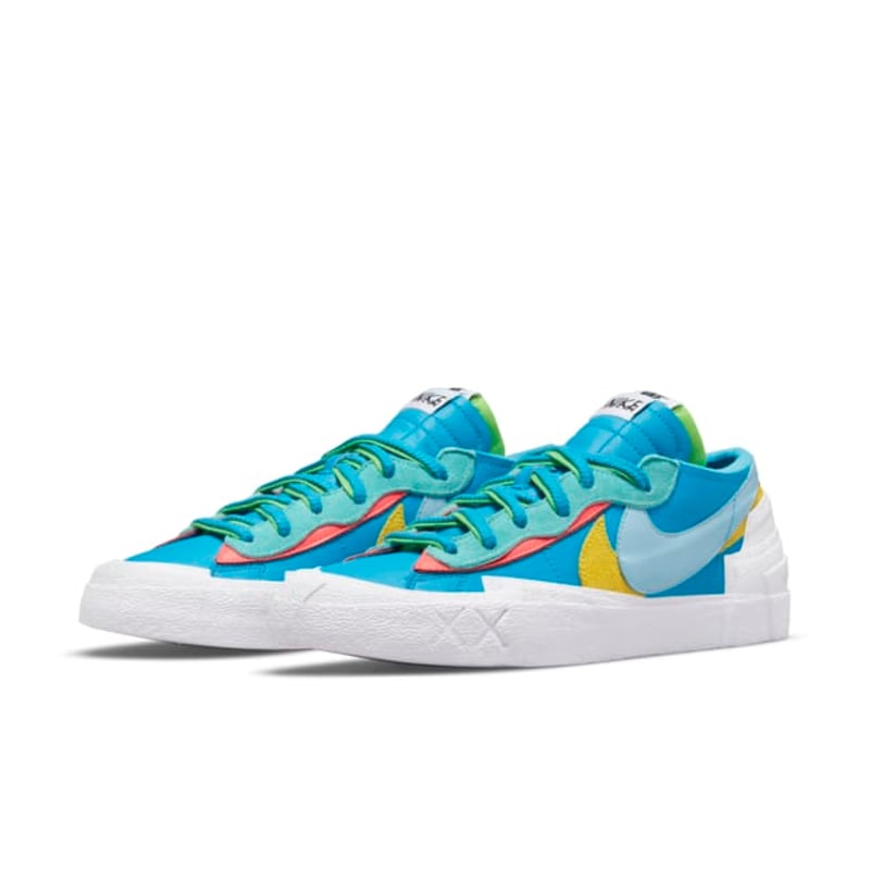 Nike Blazer Low x KAWS x sacai DM7901-400 05