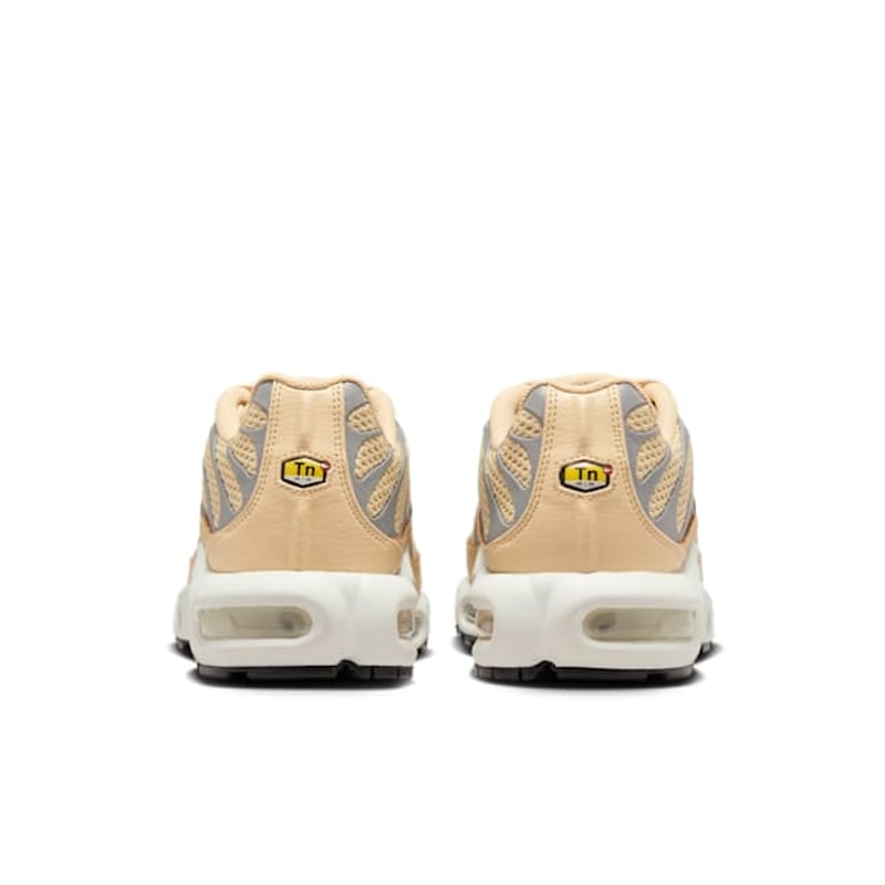 Nike Air Max Plus FV8480-200 06