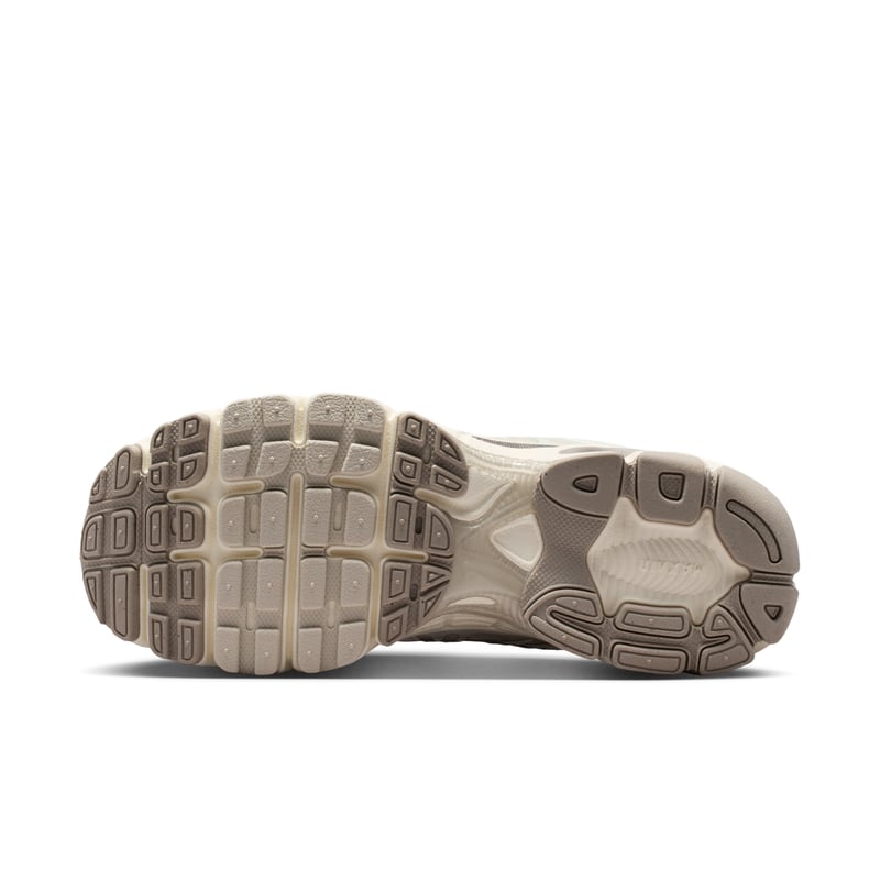 Nike Air Max Moto 2K IQ0272-030 02