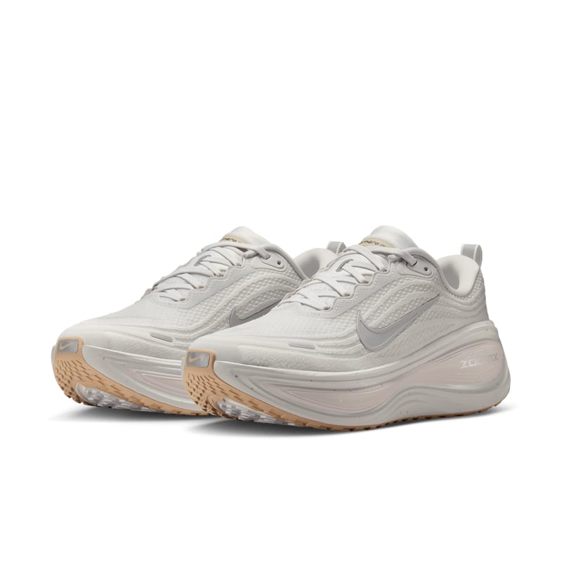 Nike Vomero Plus IO4323-001 06