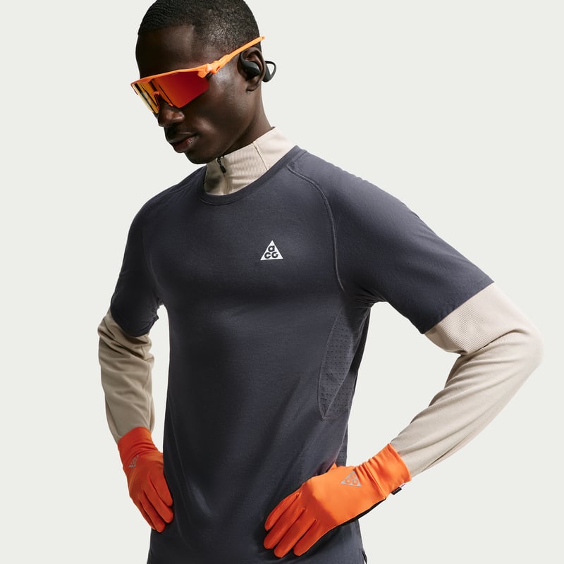 Nike ACG "Solar Chase" Dri-FIT ADV Shirt "Gridiron" | Men | Outdoor | 01 | SPORTSHOWROOM