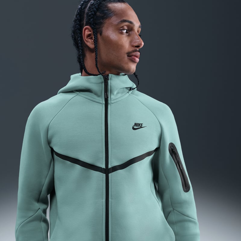 Nike Tech Fleece Windrunner HV0949-017 01