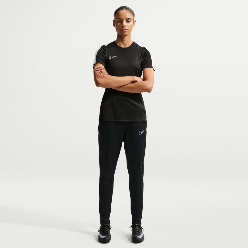 Nike Academy Dri-FIT HM0761-010 01