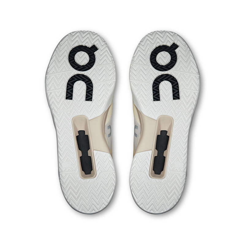 On THE ROGER Advantage Pro 3MF10273309 03