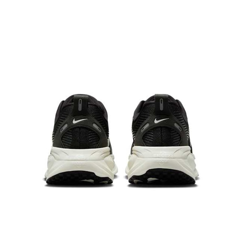 Nike Vomero 18 HM6804-005 06