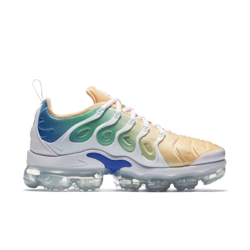 Nike Air VaporMax Plus AO4550-100 03