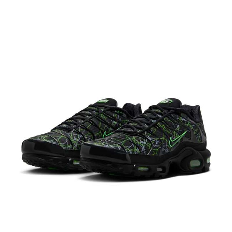 Nike Air Max Plus IB3075-001 05