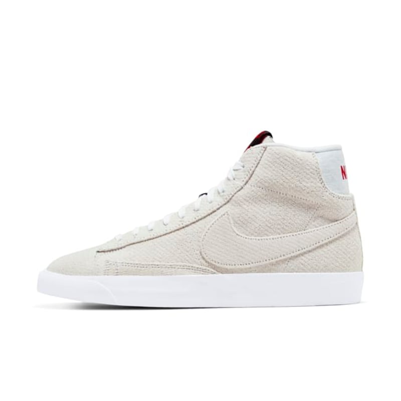 Nike Blazer Mid QS x Stranger Things CJ6102-100 01