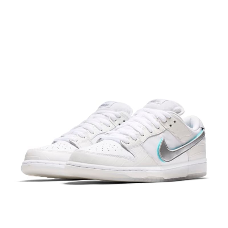 Nike dunk diamond white hotsell