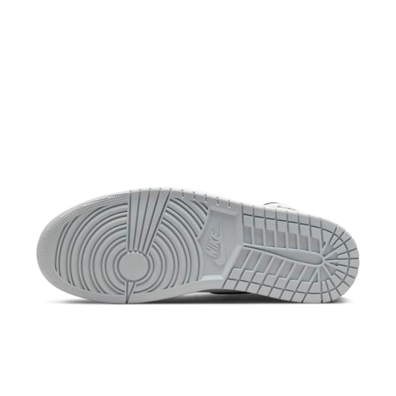 Jordan 1 Retro High OG 555088-108 02