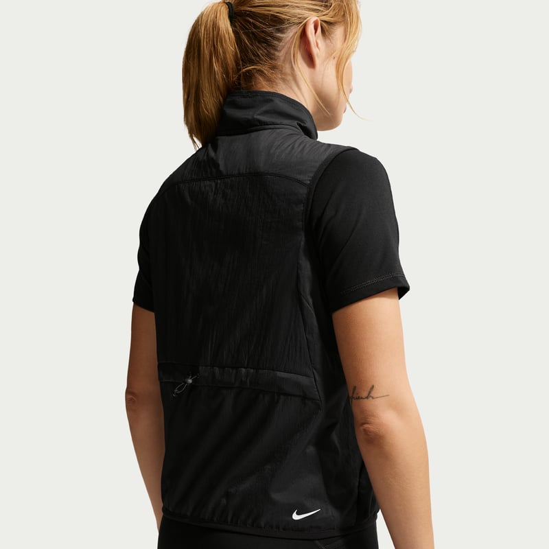 Top Nike ACG "Black" | Mujer | Aire Libre | 02 | SPORTSHOWROOM