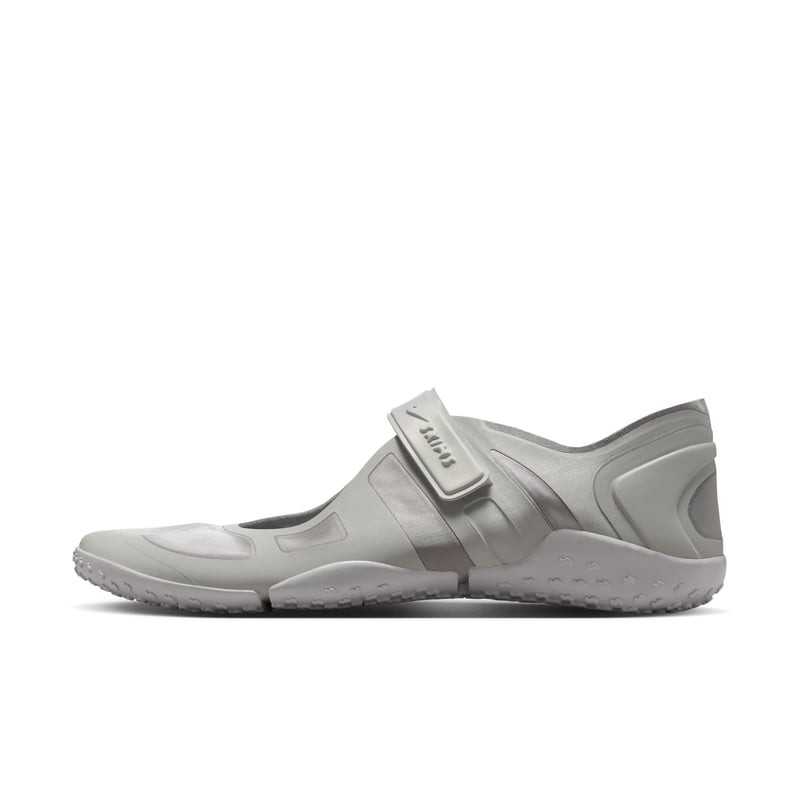 NikeSKIMS Rift Satin trainers "Night Silver" | Women | SportStyle | 00 | SPORTSHOWROOM