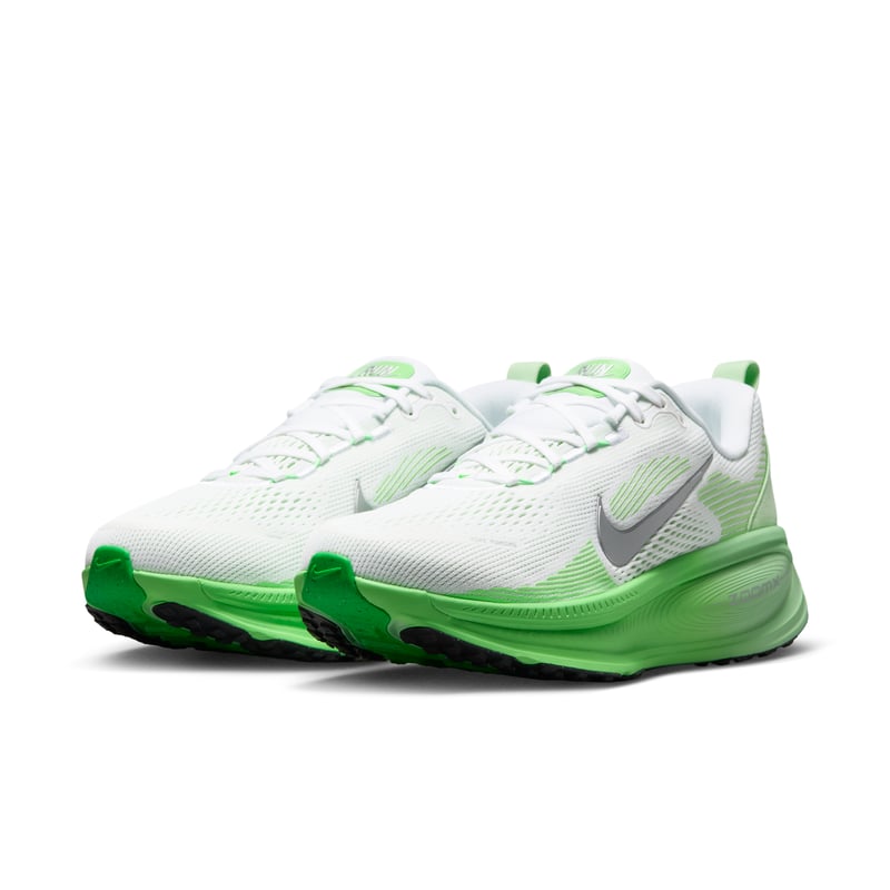 Nike Vomero 18 runners "White & Illusion Green" | Women | Running | 04 | SPORTSHOWROOM