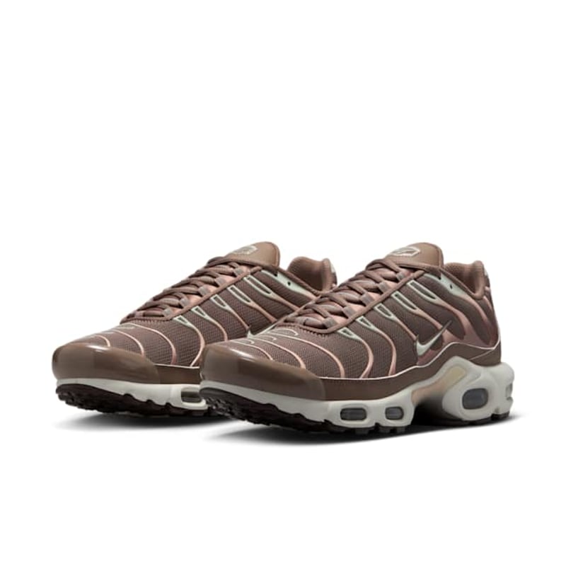 Nike Air Max Plus DZ3671-200 05