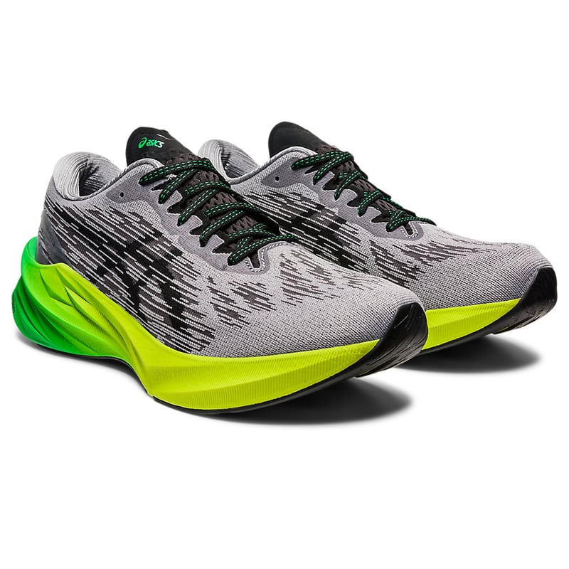 ASICS Novablast 3 1011B458-021 02