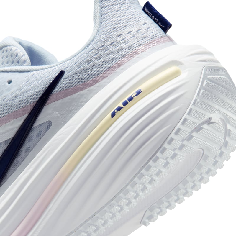 Nike Winflo 12 Laufschuhe "Football Grey & Bleached Lilac" | Damen | Laufen | 08 | SPORTSHOWROOM