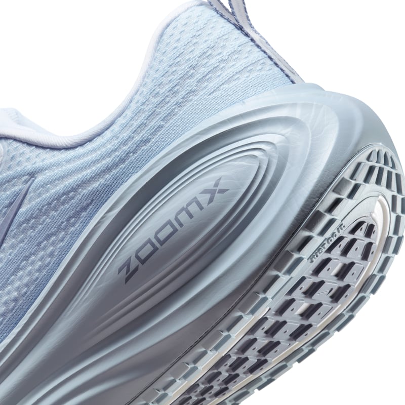 Nike Vomero Plus HV8150-004 08