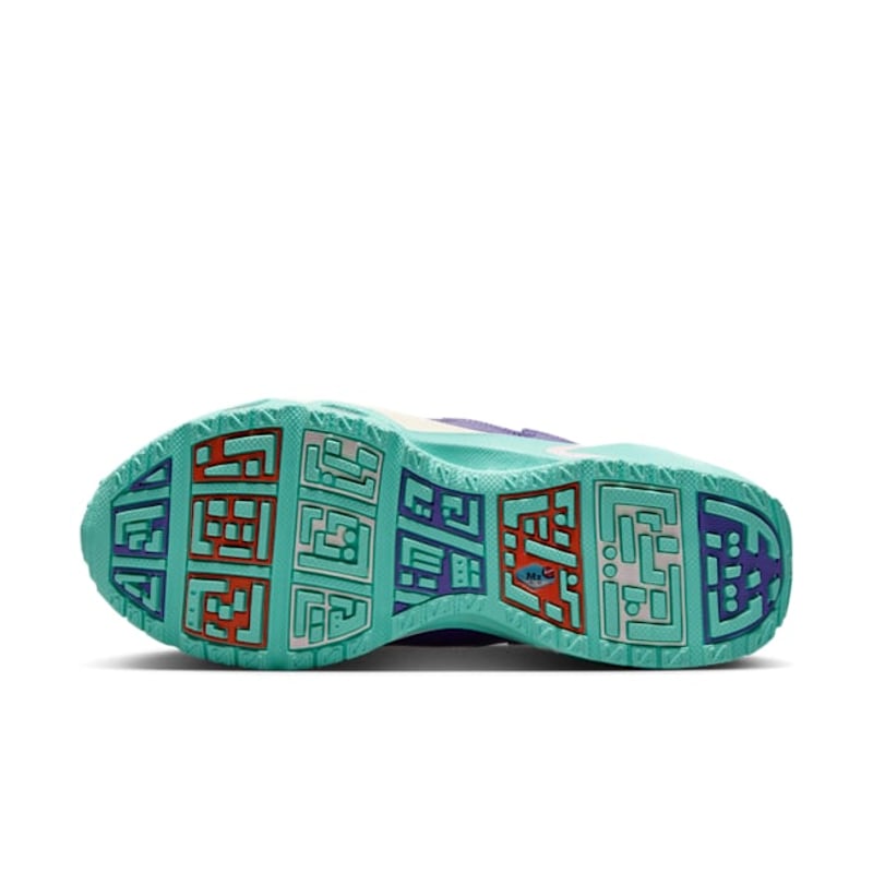 Nike Air Max SNDR x Doernbecher Freestyle IB6068-920 02