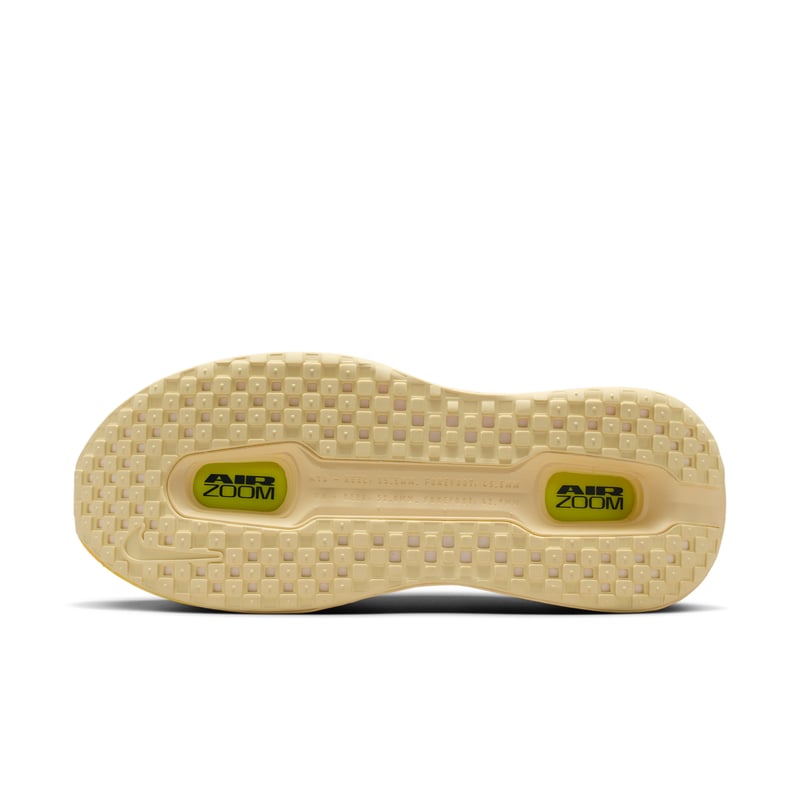 Nike Vomero Premium HQ2050-701 02