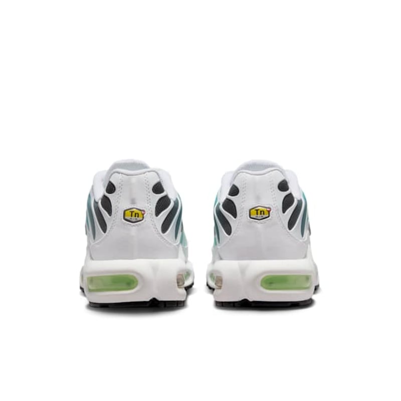 Nike Air Max Plus DZ3670-102 06