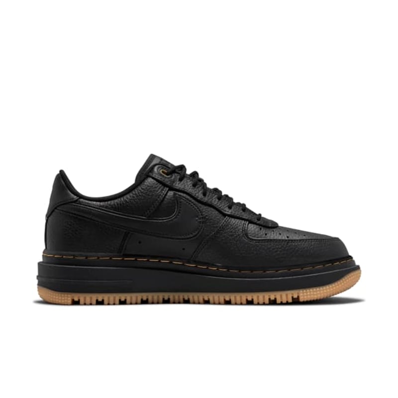 Nike Air Force 1 Luxe DB4109-001 03