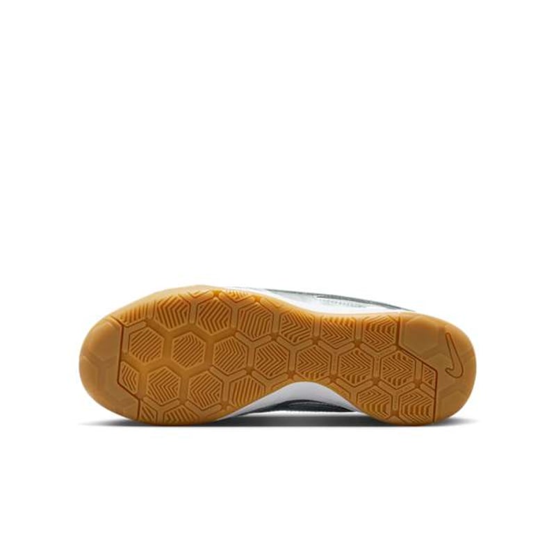 Nike Gato LV8 II7084-001 02