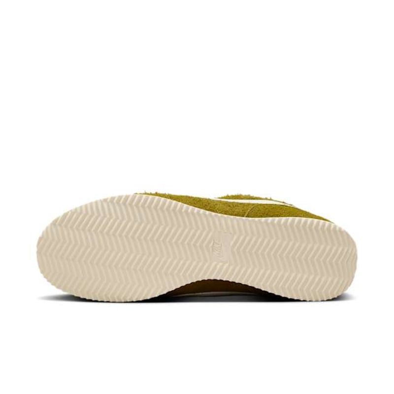 Nike Cortez SE Suede HF3142-300 02