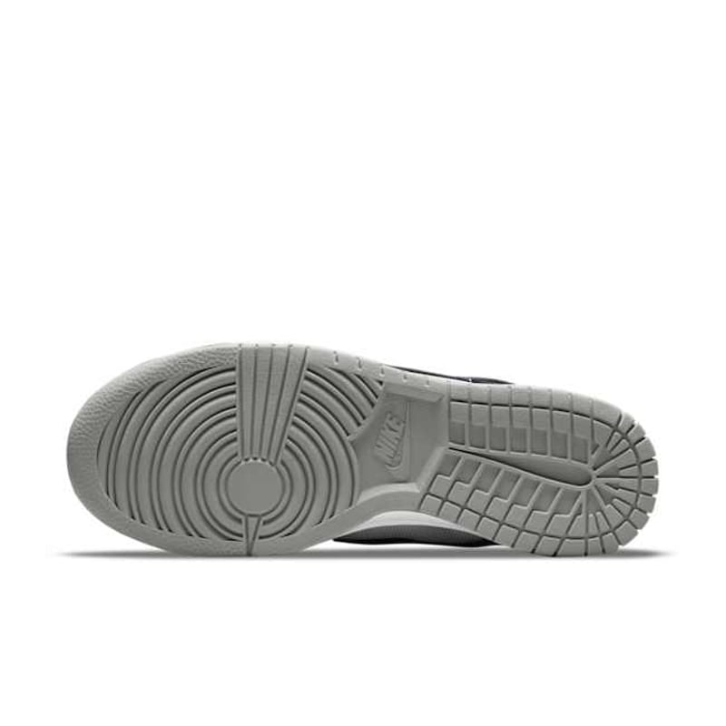 Nike Dunk Low DO5882-001 02