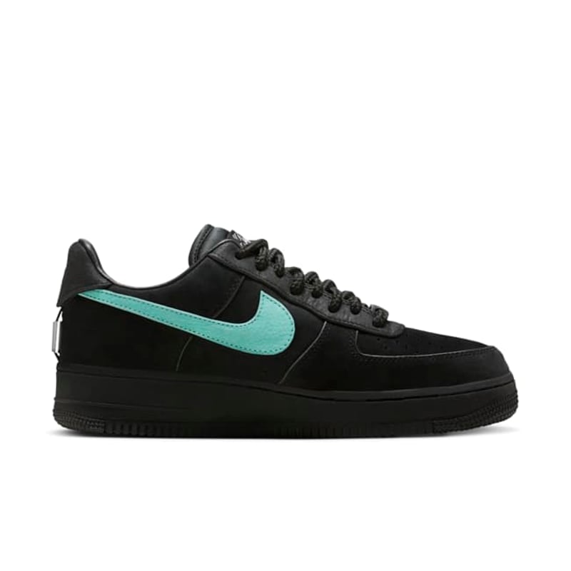 Nike Air Force 1 x Tiffany & Co. DZ1382-001 03