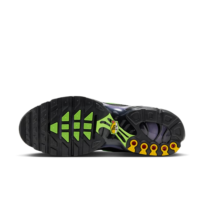 Superge Nike Air Max Plus "Joker" | Moški | Sportstyle | 02 | SPORTSHOWROOM