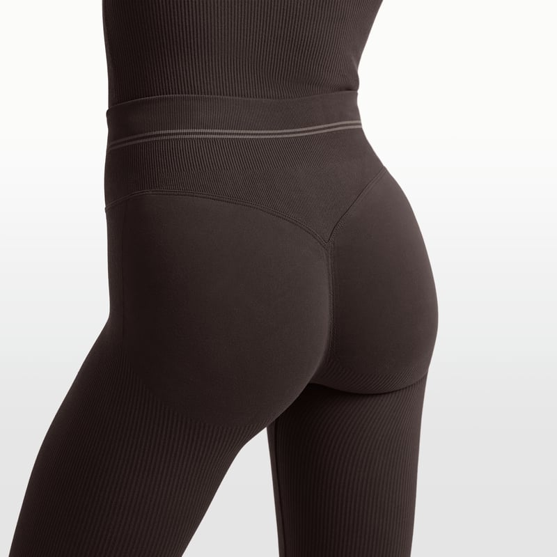 NikeSKIMS Ribbed Seamless IU8299-249 03