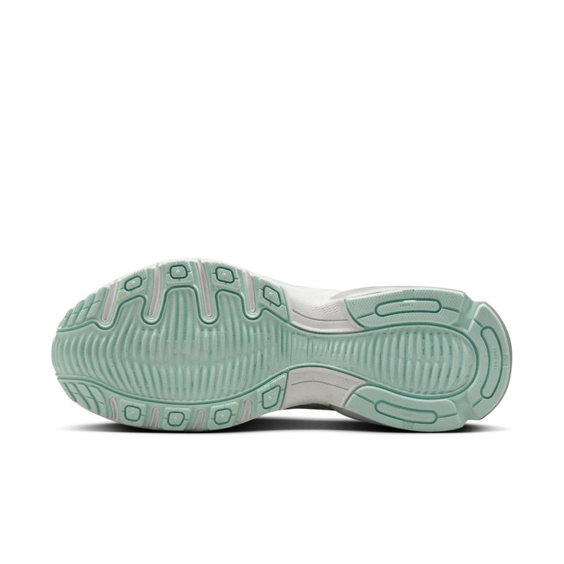 Nike Air Max Fire IF2620-104 02
