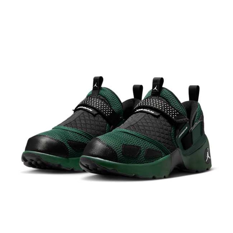Jordan Trunner LX HQ2164-300 05