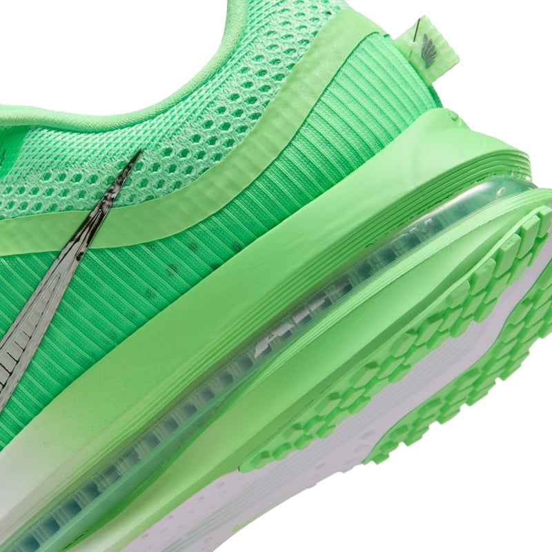 Nike Pegasus Premium runners "Illusion Green" | Women | Running | 07 | SPORTSHOWROOM