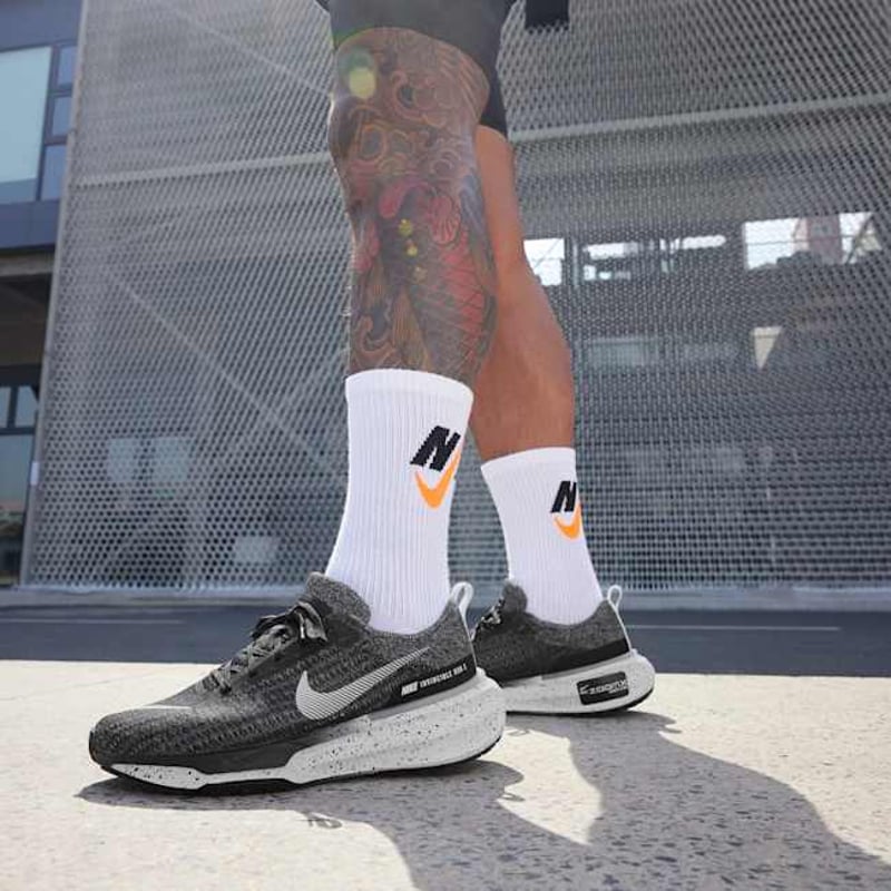 Nike Invincible 3 DR2615-002 02