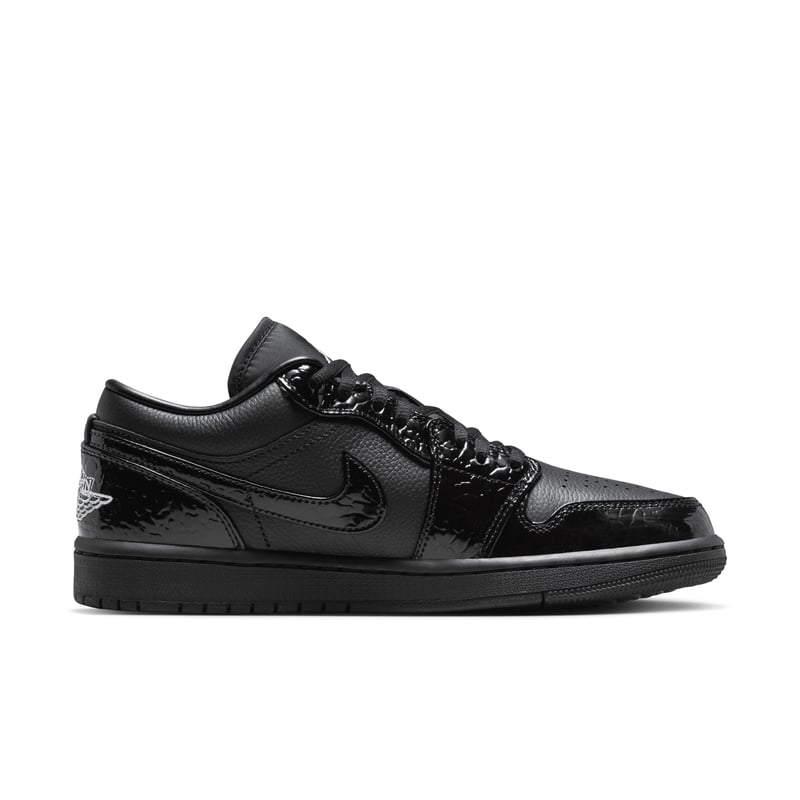 Jordan 1 Low SE HJ7743-010 03