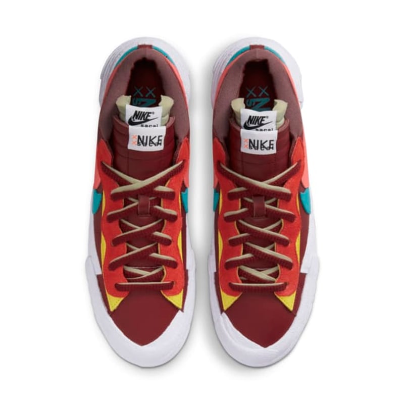 Nike Blazer Low x KAWS x sacai DM7901-600 04