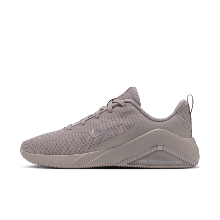 Nike Bella 7 Trainingsschuhe "Platinum Violet & Metallic Silver" | Damen | Training | 01 | SPORTSHOWROOM